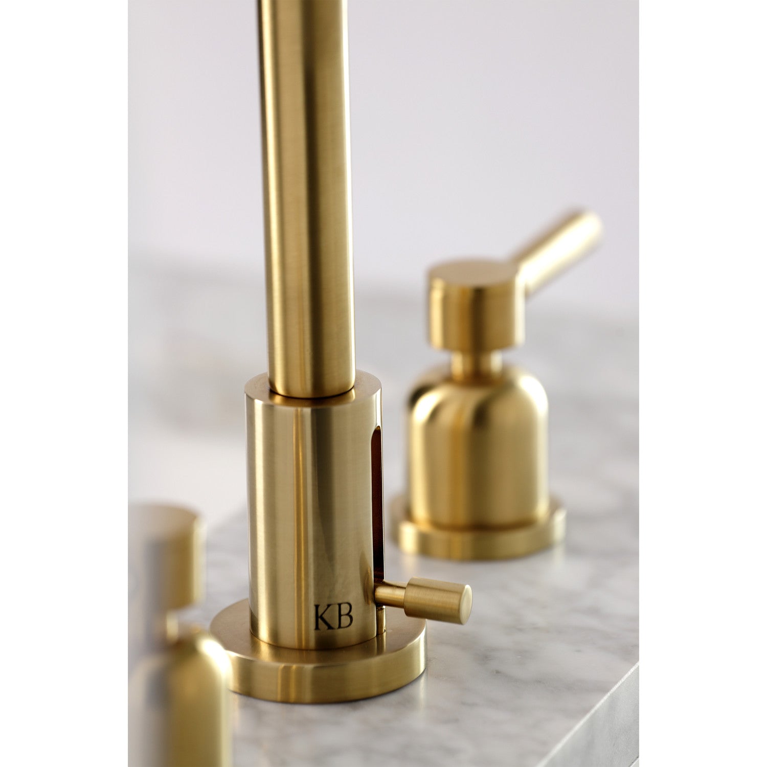 Kingston Sona FSC8933DL - Concord Widespread Bathroom Faucet with Brass Pop-Up, Brushed Brass — thumbnail 3